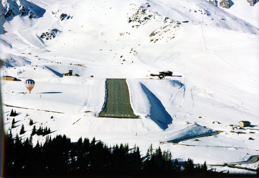 Vortrag zum Flugplatz Courchevel in den französischen Alpen