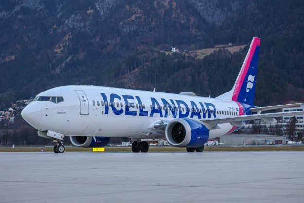 Erstlandung Icelandair